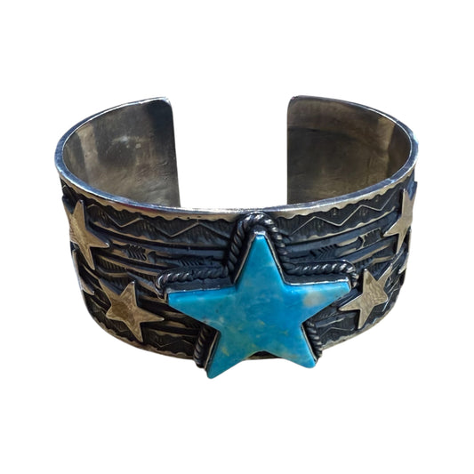 Kingman Star cuff by Sunshine Reeves, Navajo
