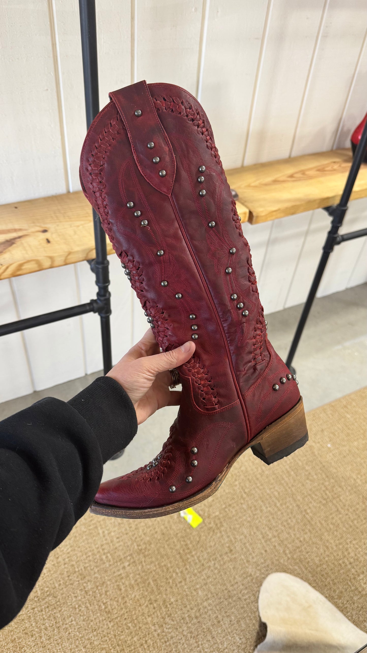 Lane Cosette Smoldering Ruby Size 6