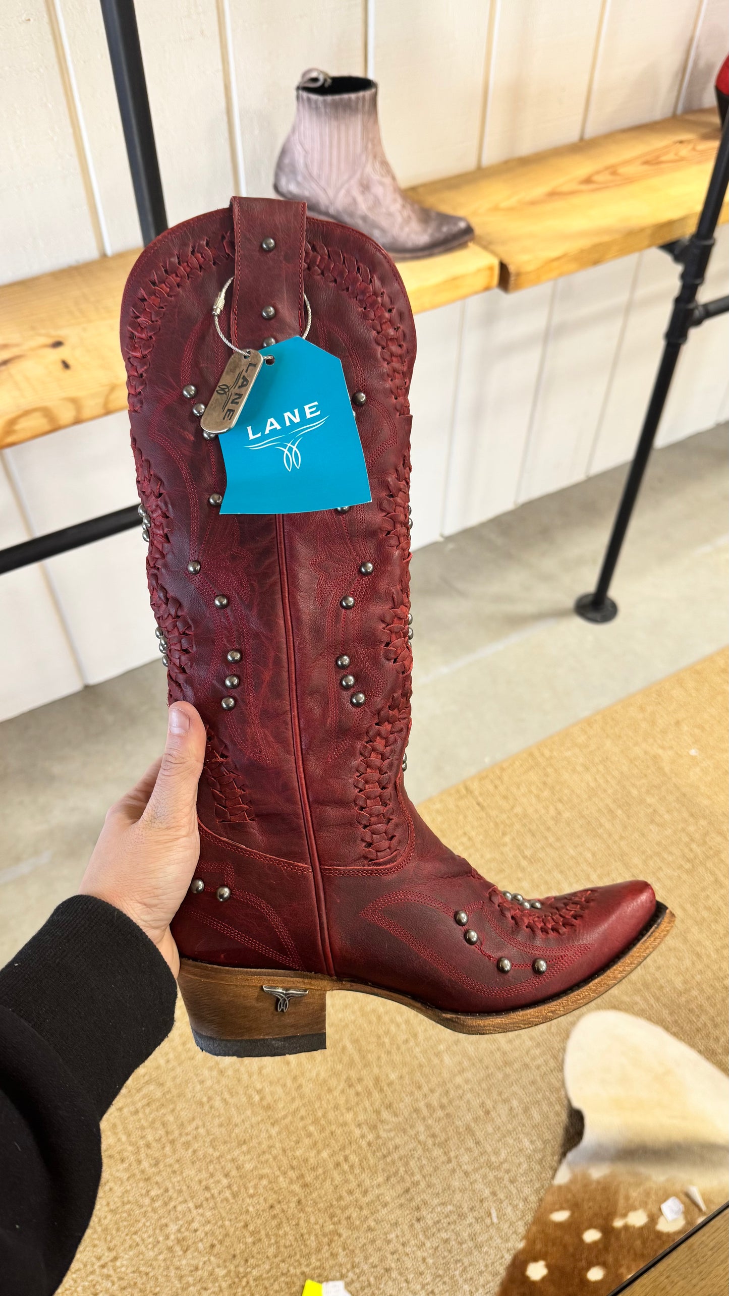 Lane Cosette Smoldering Ruby Size 6