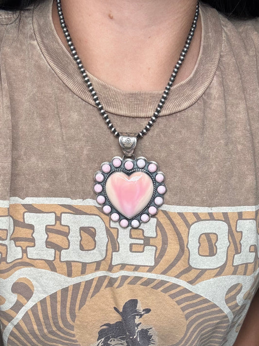 Pink Conch #911-12 Heart Pendant