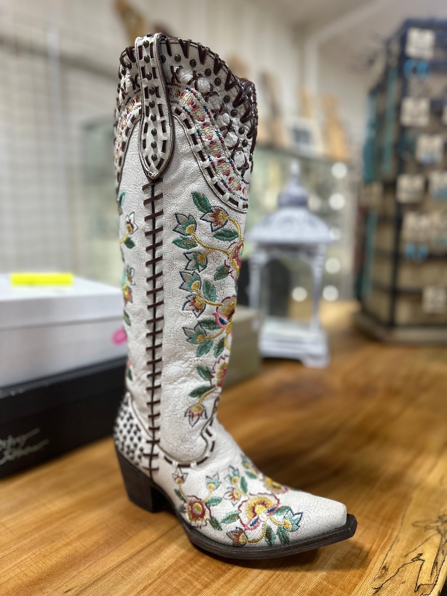 Double D “Almost Famous” White Boots SIZES 6.5, 10