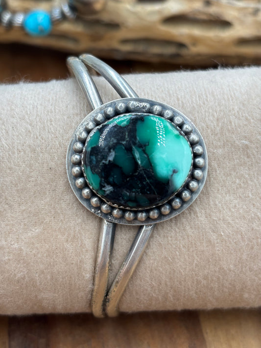 Emerald Rose Varasite Cuff