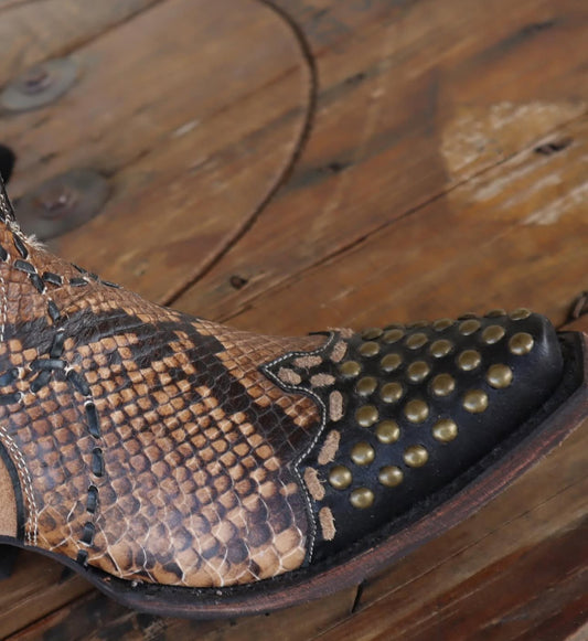 Double D Ranch Snake Charmer Boots Sizes 6, 6.5