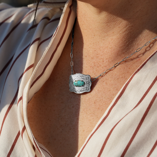 SpurWest Oasis Belt Buckle Necklace Silver