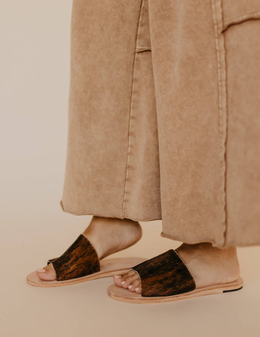 Nadia Cowhide Slides Brindle