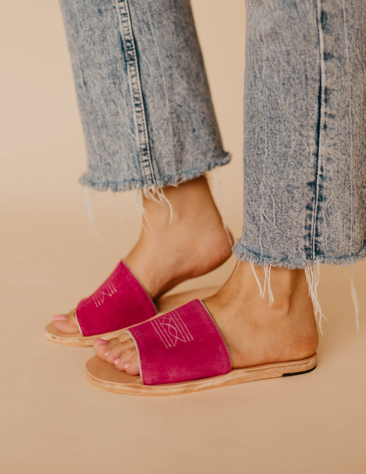 Nadia Western Stitch Slide :Pink