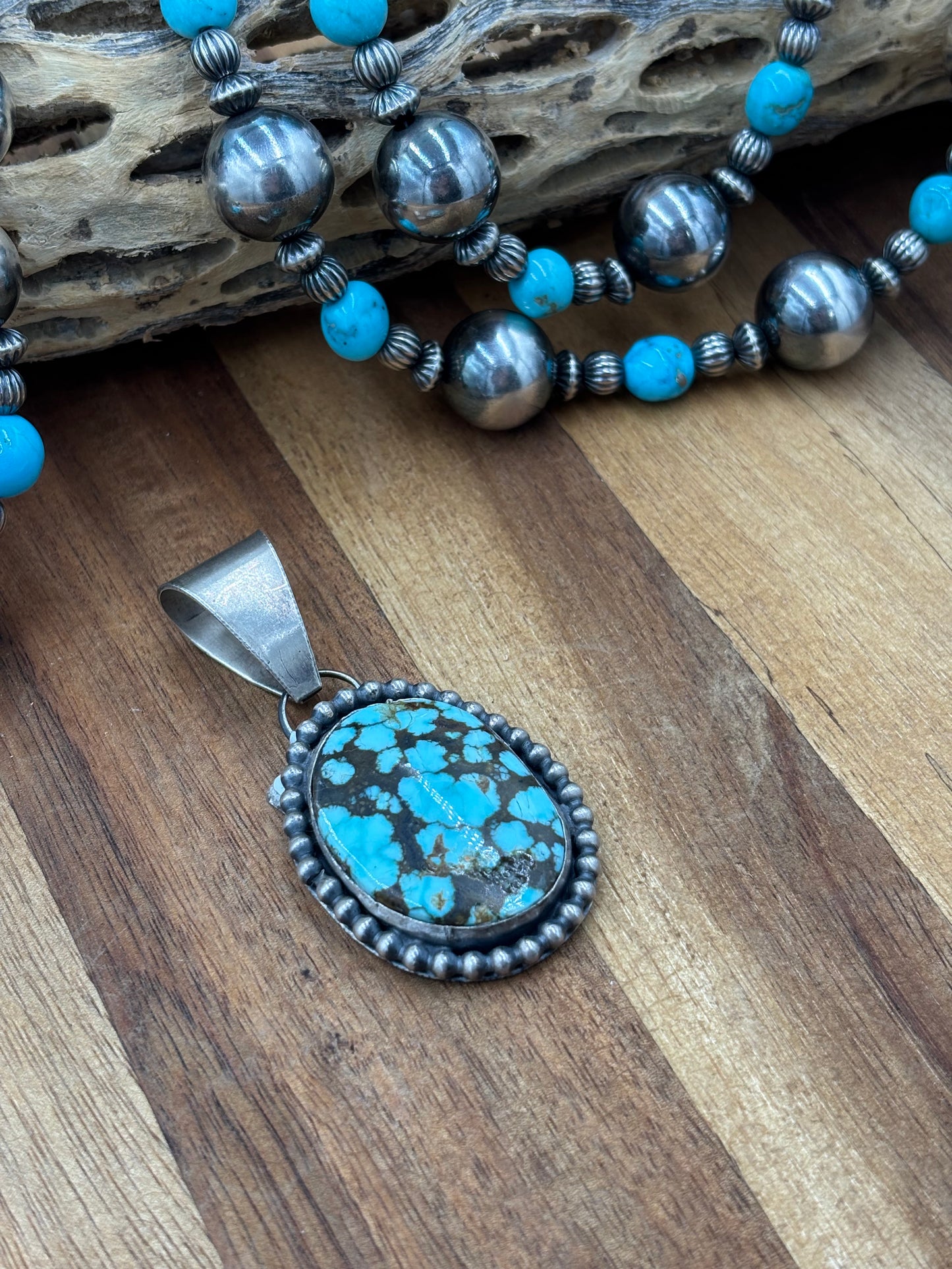Turquoise Pendant Dotted Border