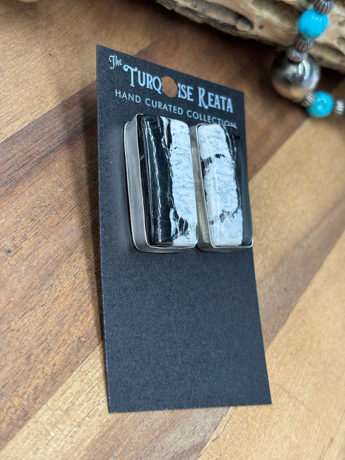 White Buffalo #922-16 Earrings