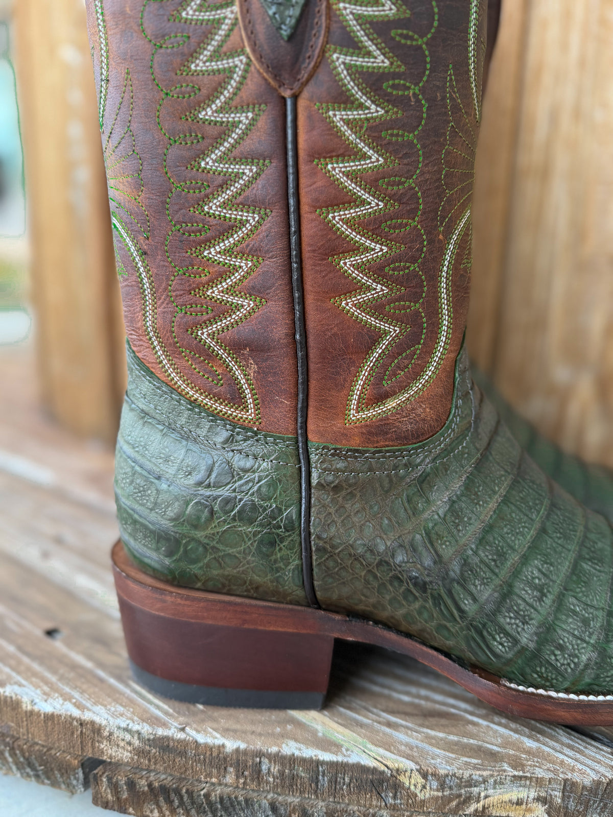 Signature Turquoise Reata Men's Boot – Exotics - The Boudreaux Green Caiman Boot