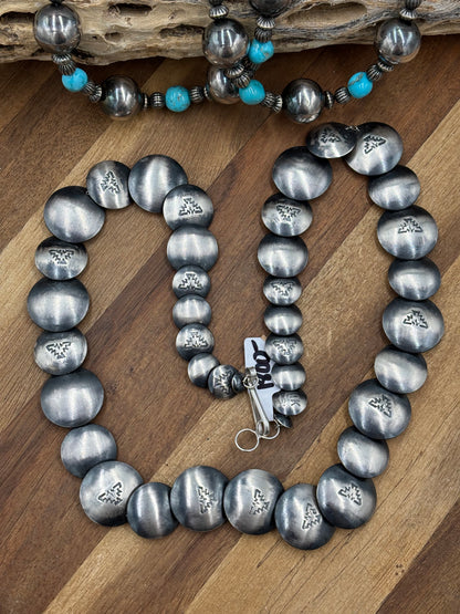 Pillowbead #911-16 Navajo Pearls by Marietta Kellywood, Navajo