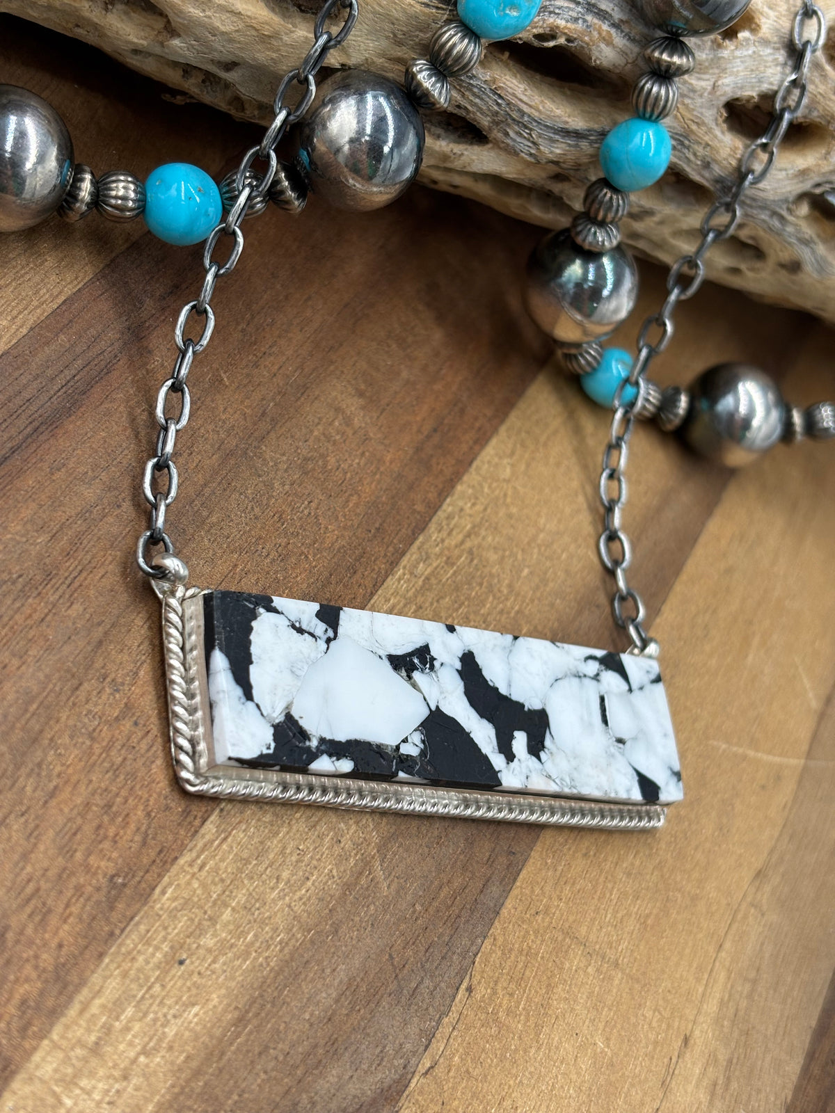 White Buffalo Mojave #917-45F XL Bar Necklace by Brandon Etcitty, Navajo