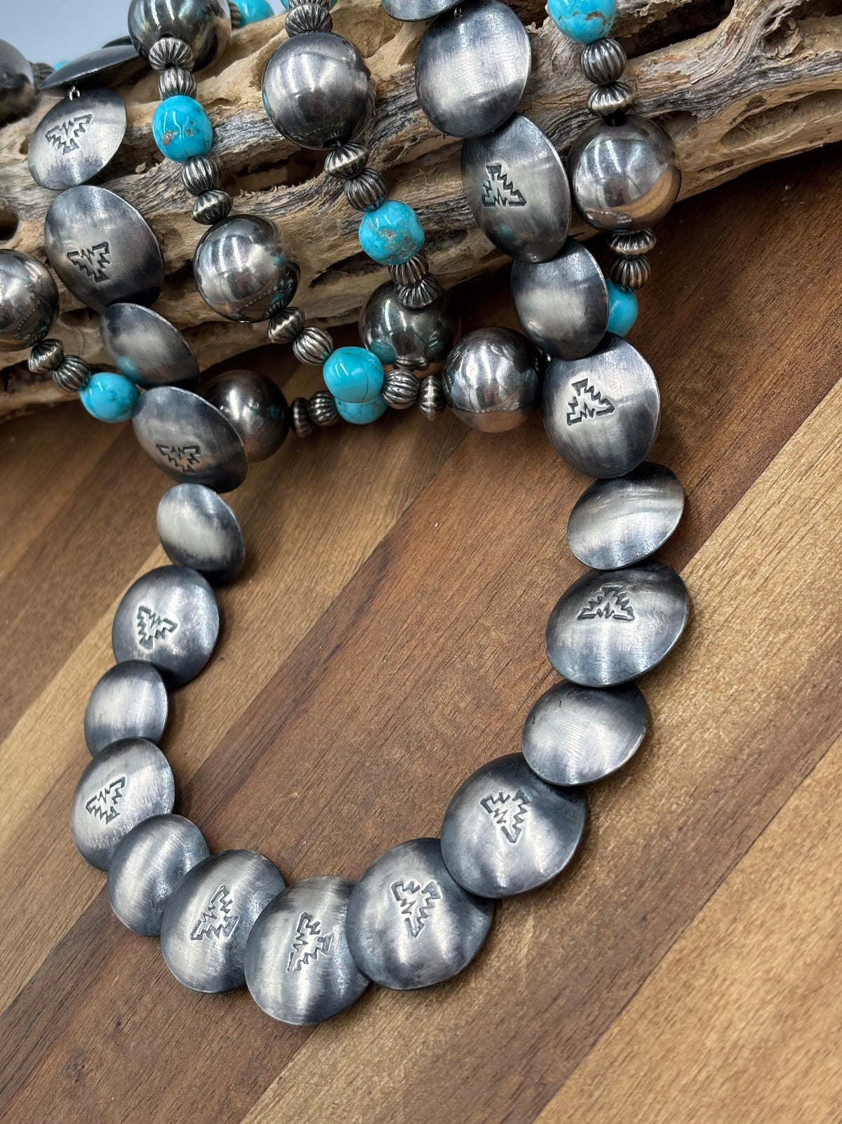 Pillowbead #911-16 Navajo Pearls by Marietta Kellywood, Navajo