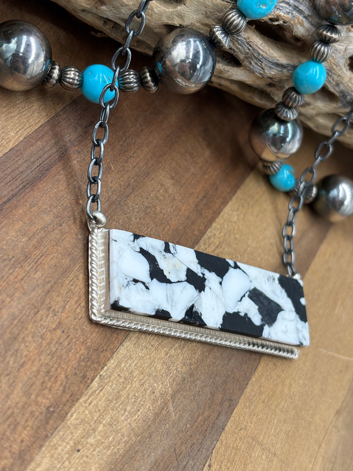 White Buffalo Mojave #917-45E XL Bar Necklace by Brandon Etcitty, Navajo