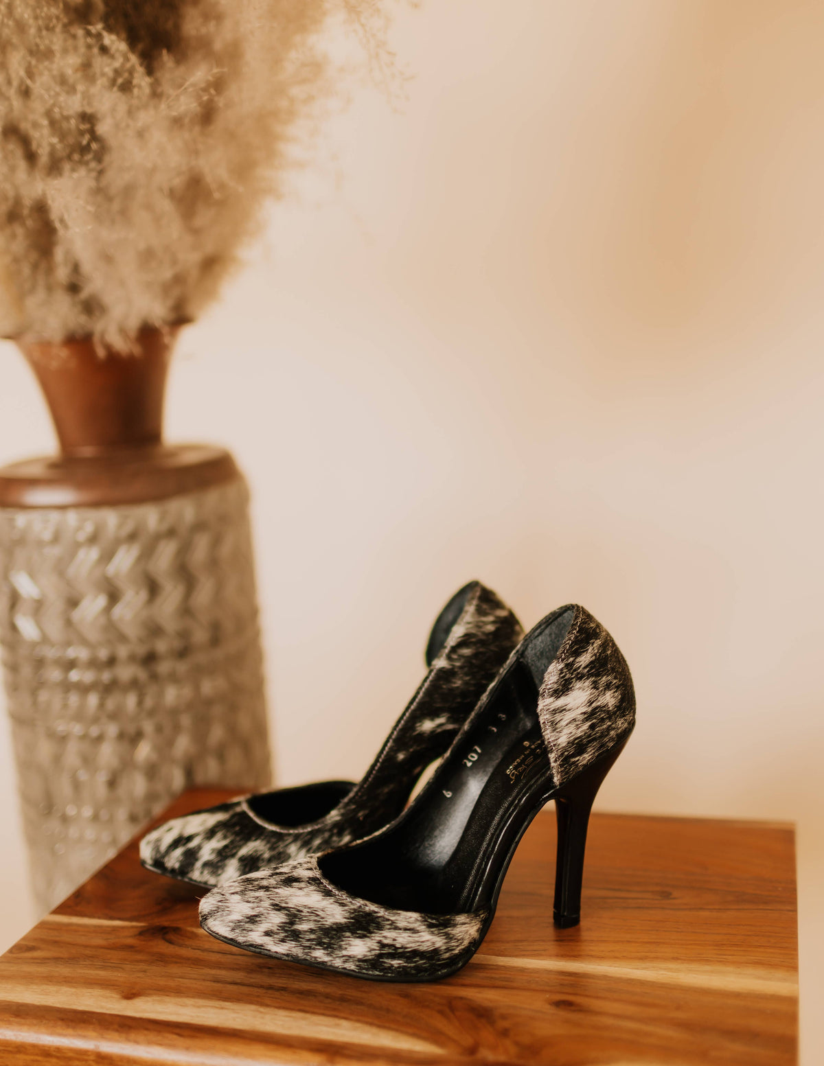Cowhide High Heel Salt & Pepper Black & White