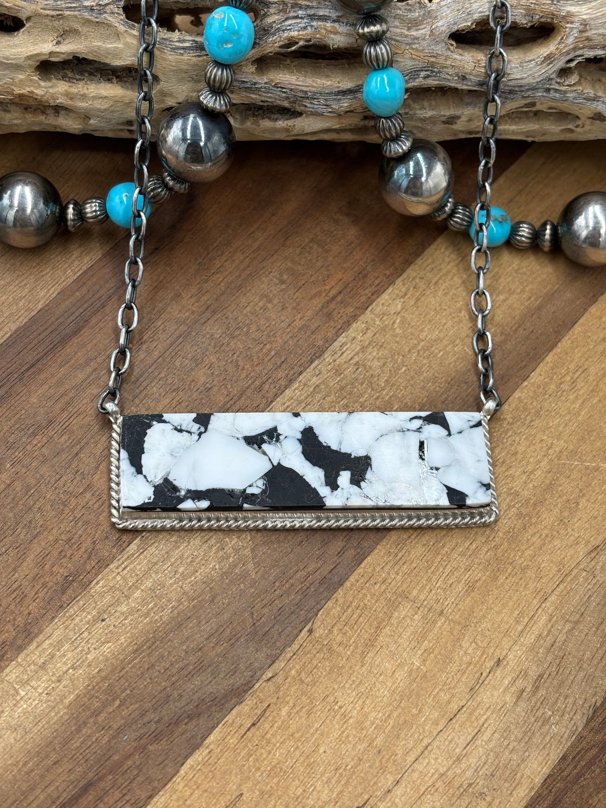 White Buffalo Mojave #917-45F XL Bar Necklace by Brandon Etcitty, Navajo