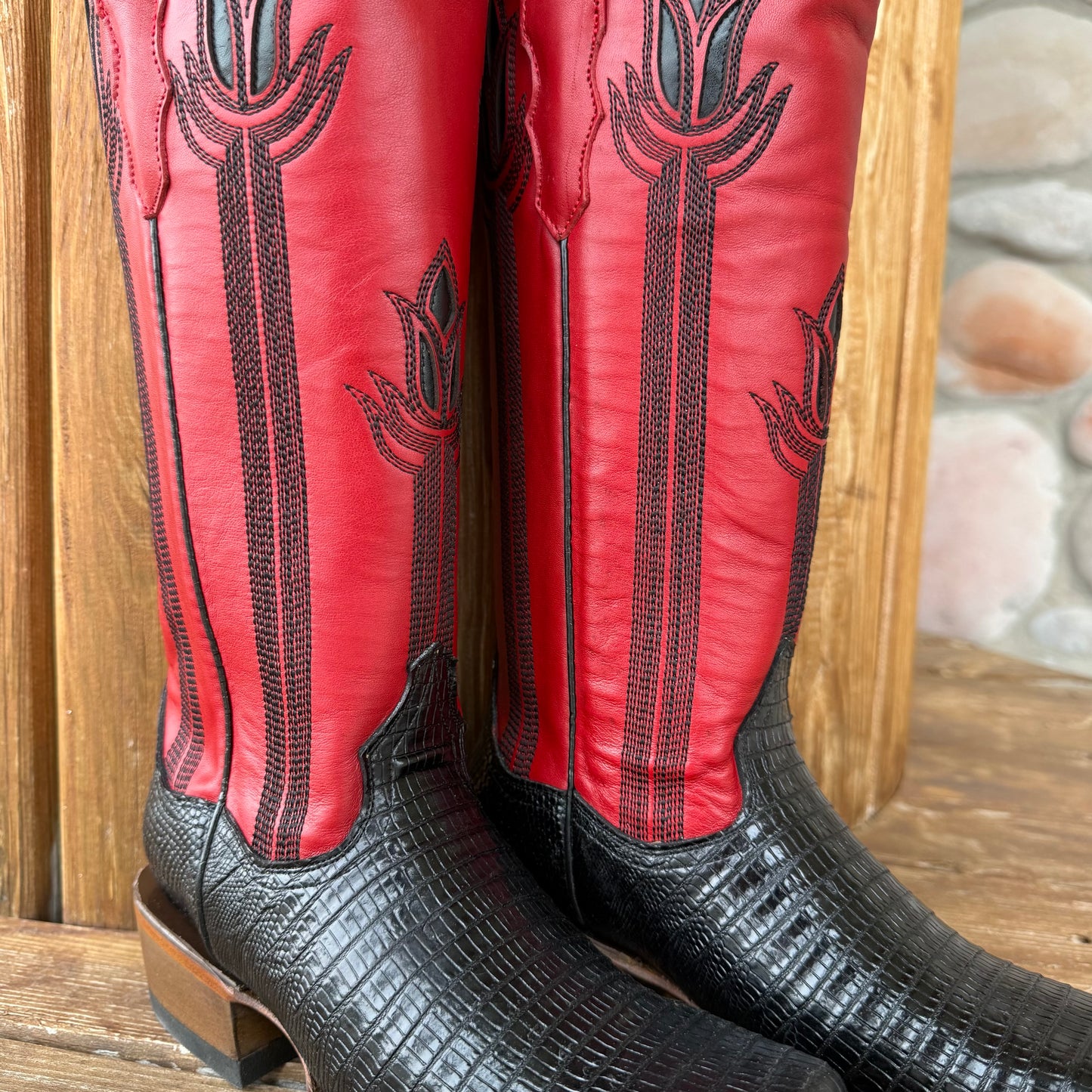 Signature Turquoise Reata Boot – The Liza, Black Lizard Print & Red Tulip Top Square Rodeo Toe Boot