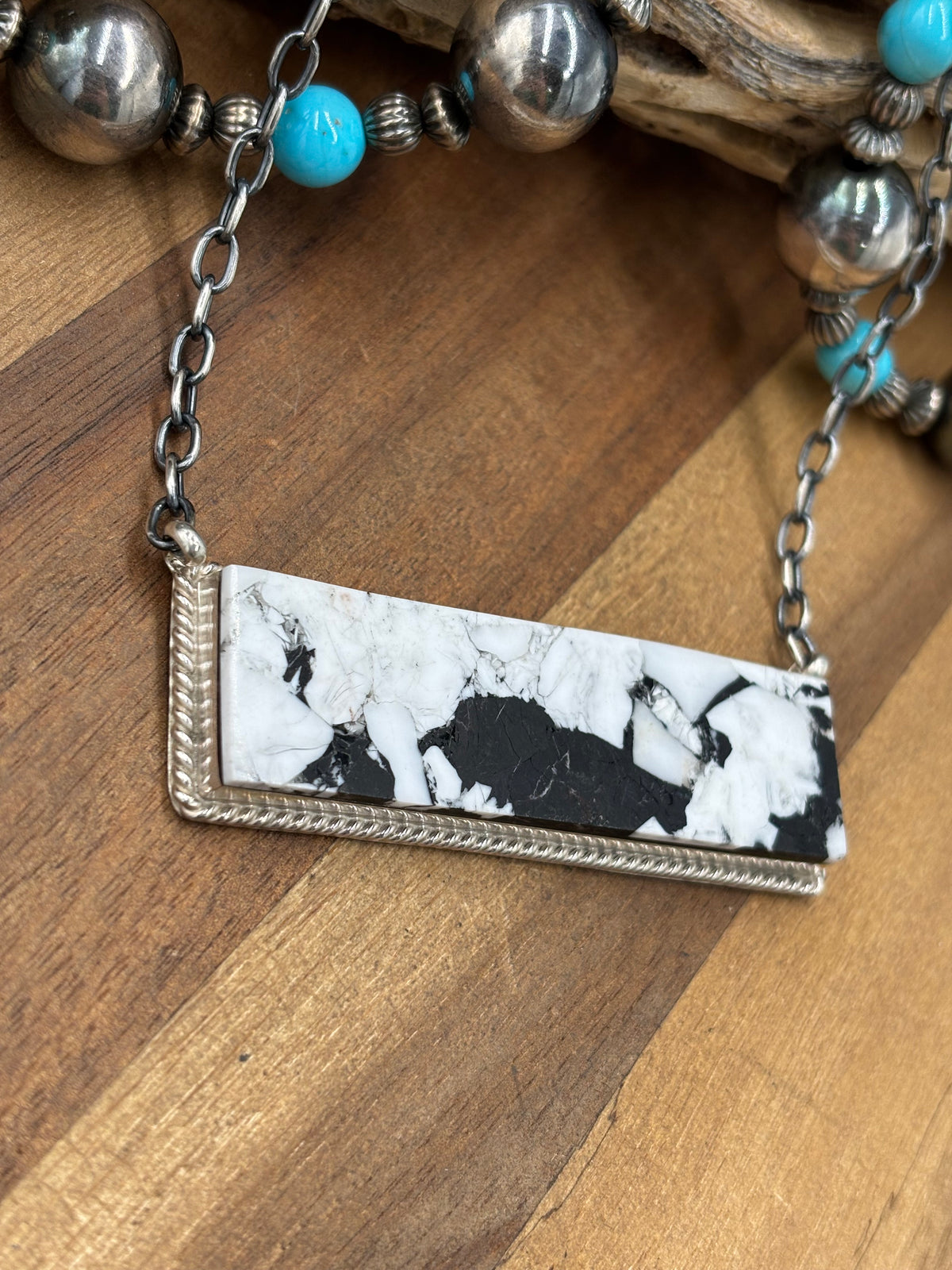 White Buffalo Mojave #917-50A XL Bar Necklace by Brandon Etcitty, Navajo