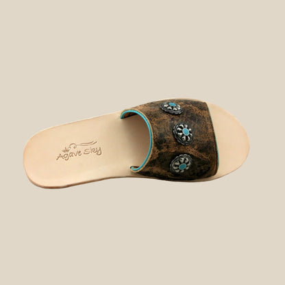 Nadia Slide Concho