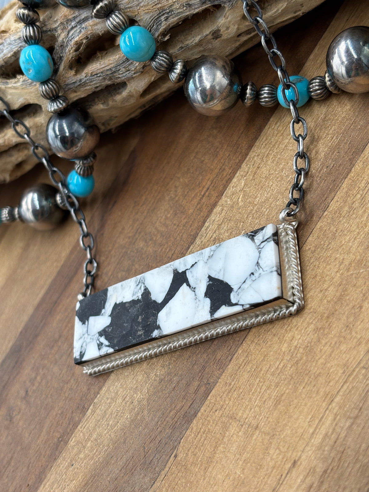 White Buffalo Mojave #917-50C XL Bar Necklace by Brandon Etcitty, Navajo