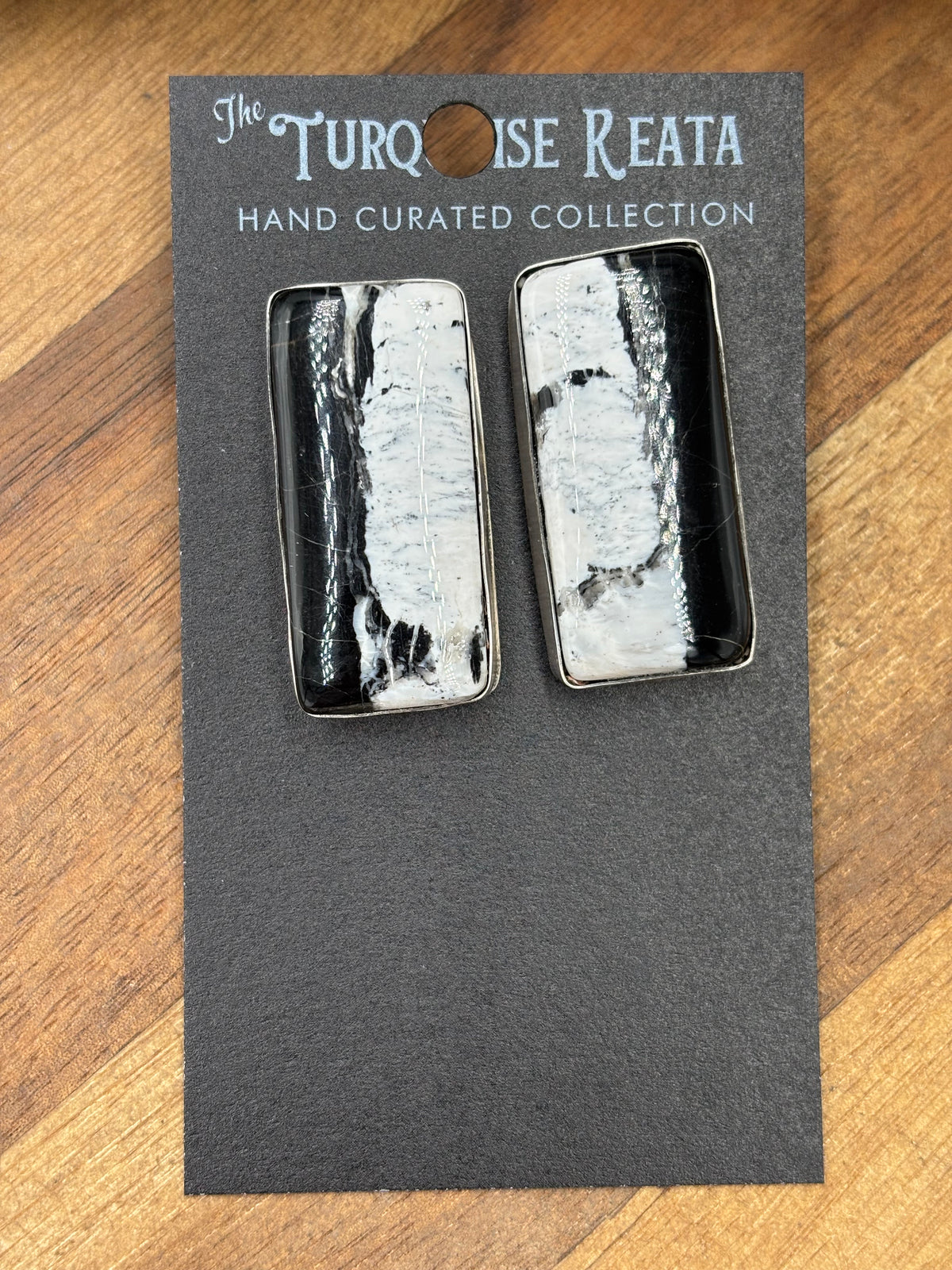 White Buffalo #922-16 Earrings