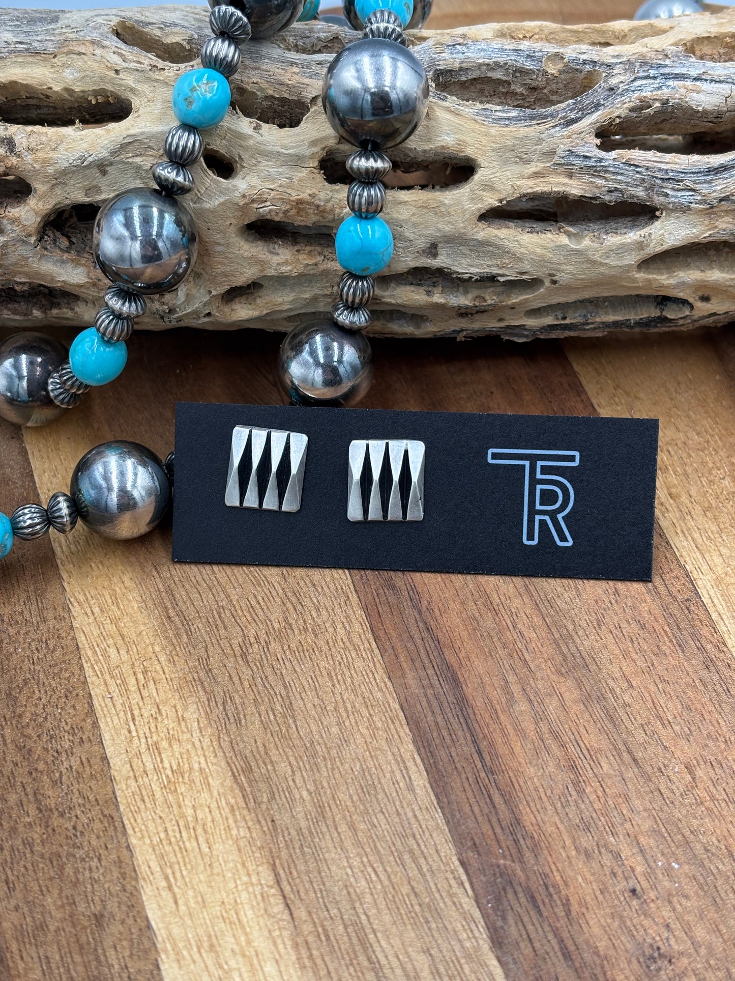 Beth Studs Leander Tahe, Navajo