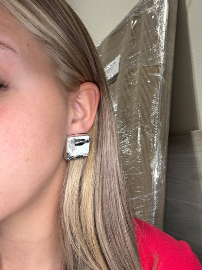 White Buffalo #922-18 Earrings