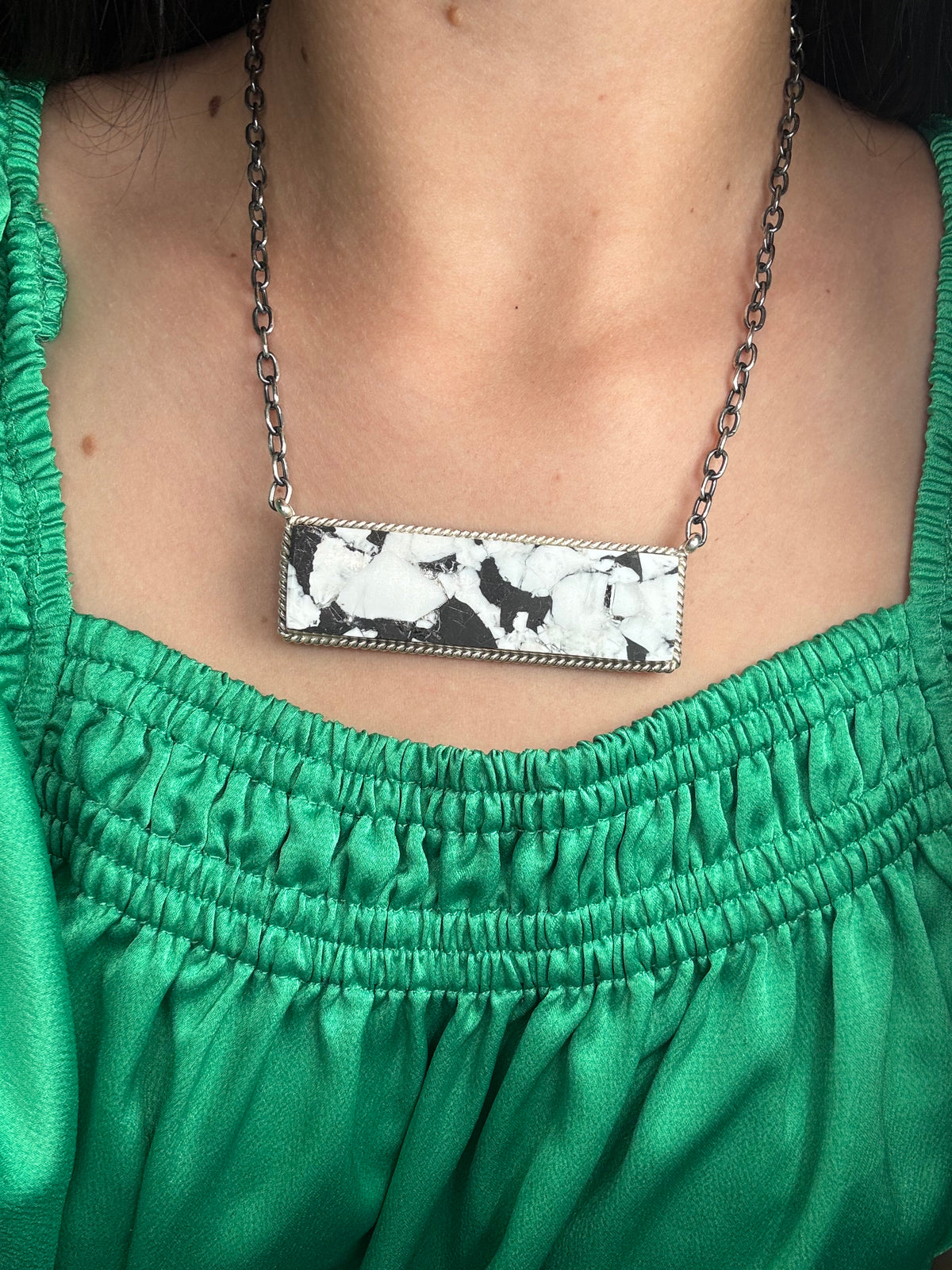White Buffalo Mojave #917-45F XL Bar Necklace by Brandon Etcitty, Navajo