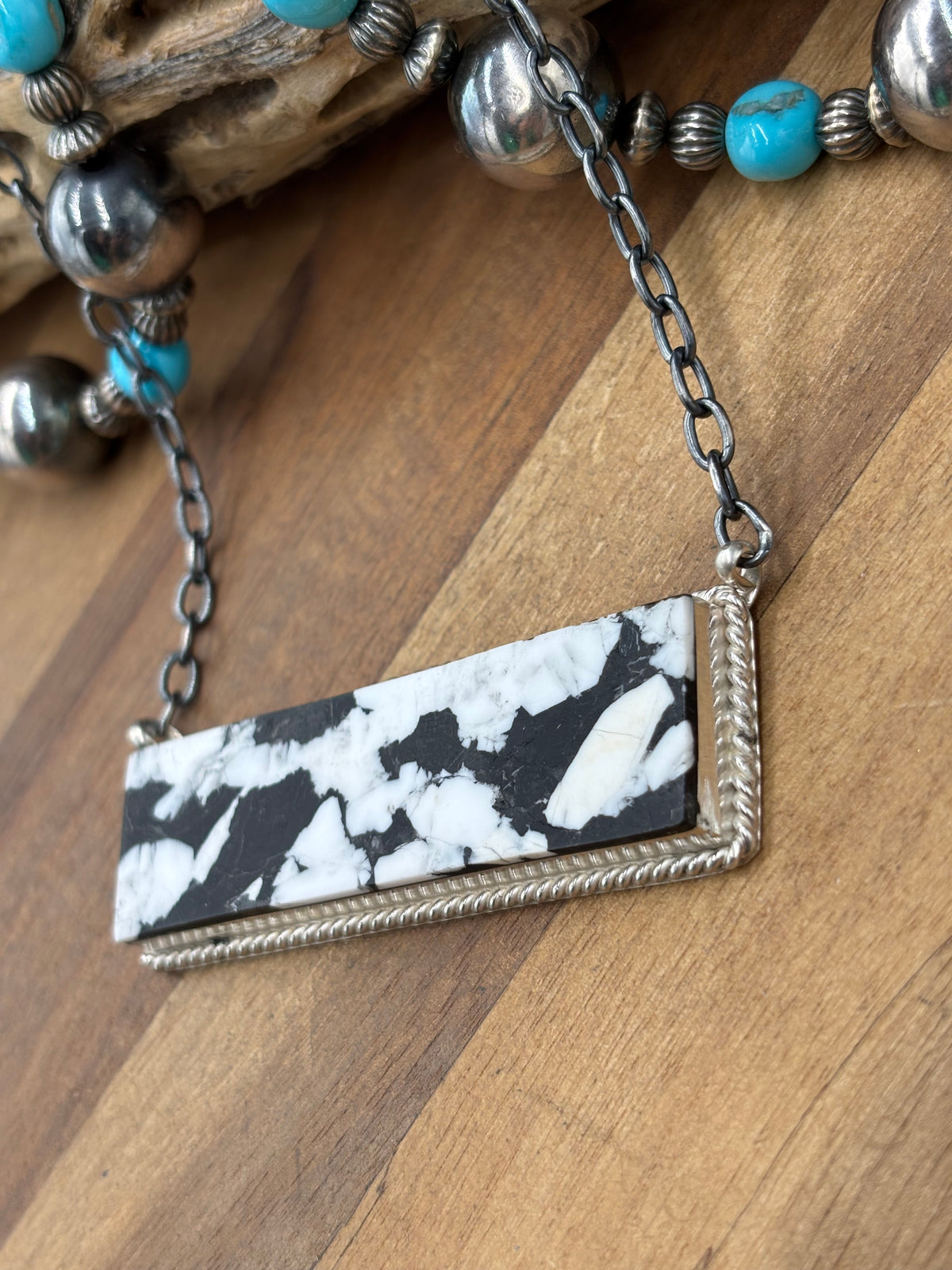 White Buffalo Mojave #917-50D XL Bar Necklace by Brandon Etcitty, Navajo