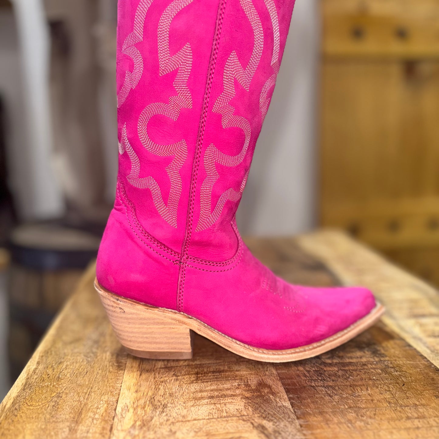 The Tootie Fruity Tall Liberty Black Womens Allyssa Nobuck Grease Fuchsia Boots