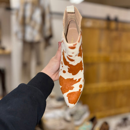 Cowin’ Around The Town Brown Shortie Boots