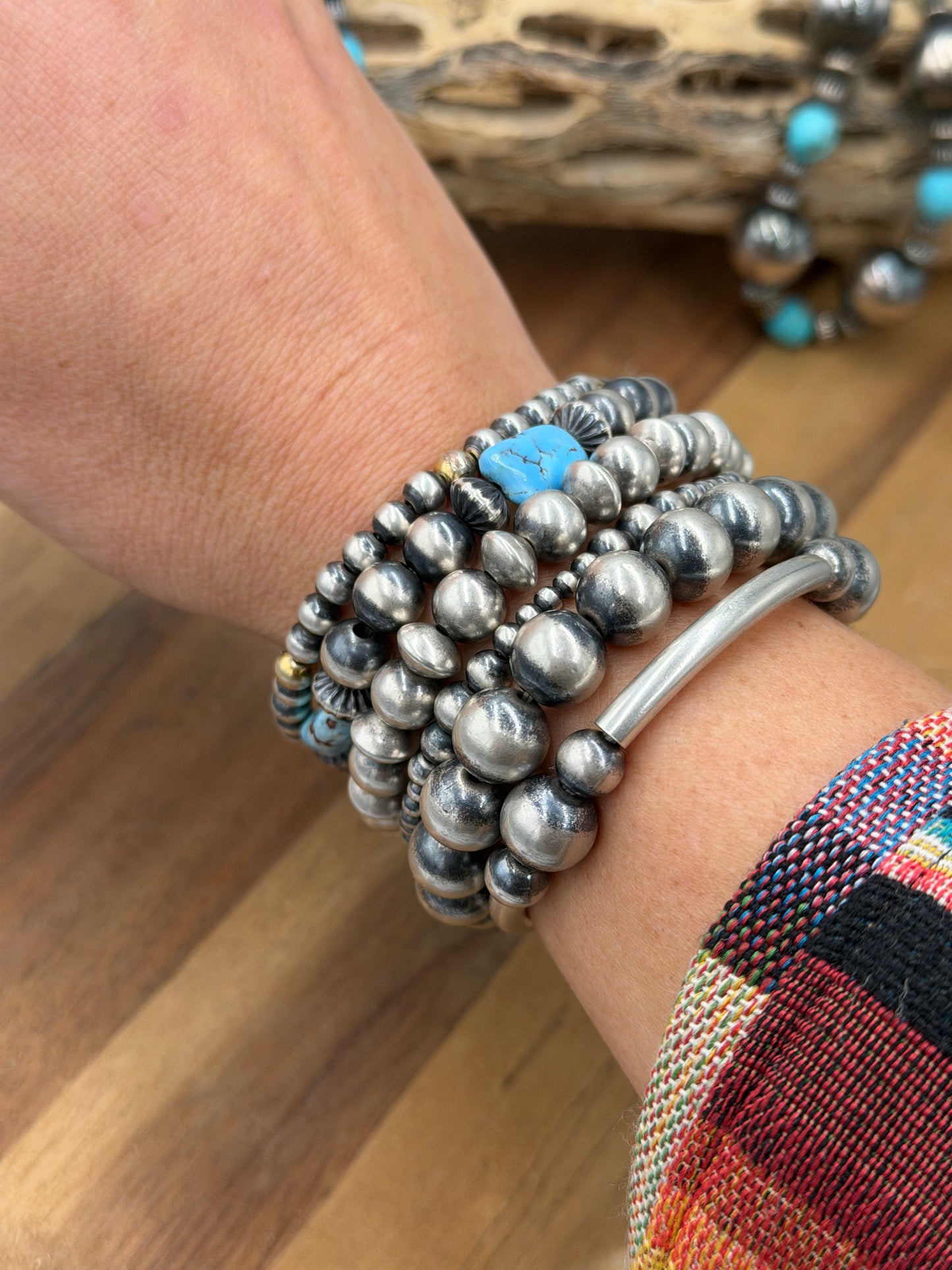 Golden Hills #831-1 Stretchy Pearl Bracelet