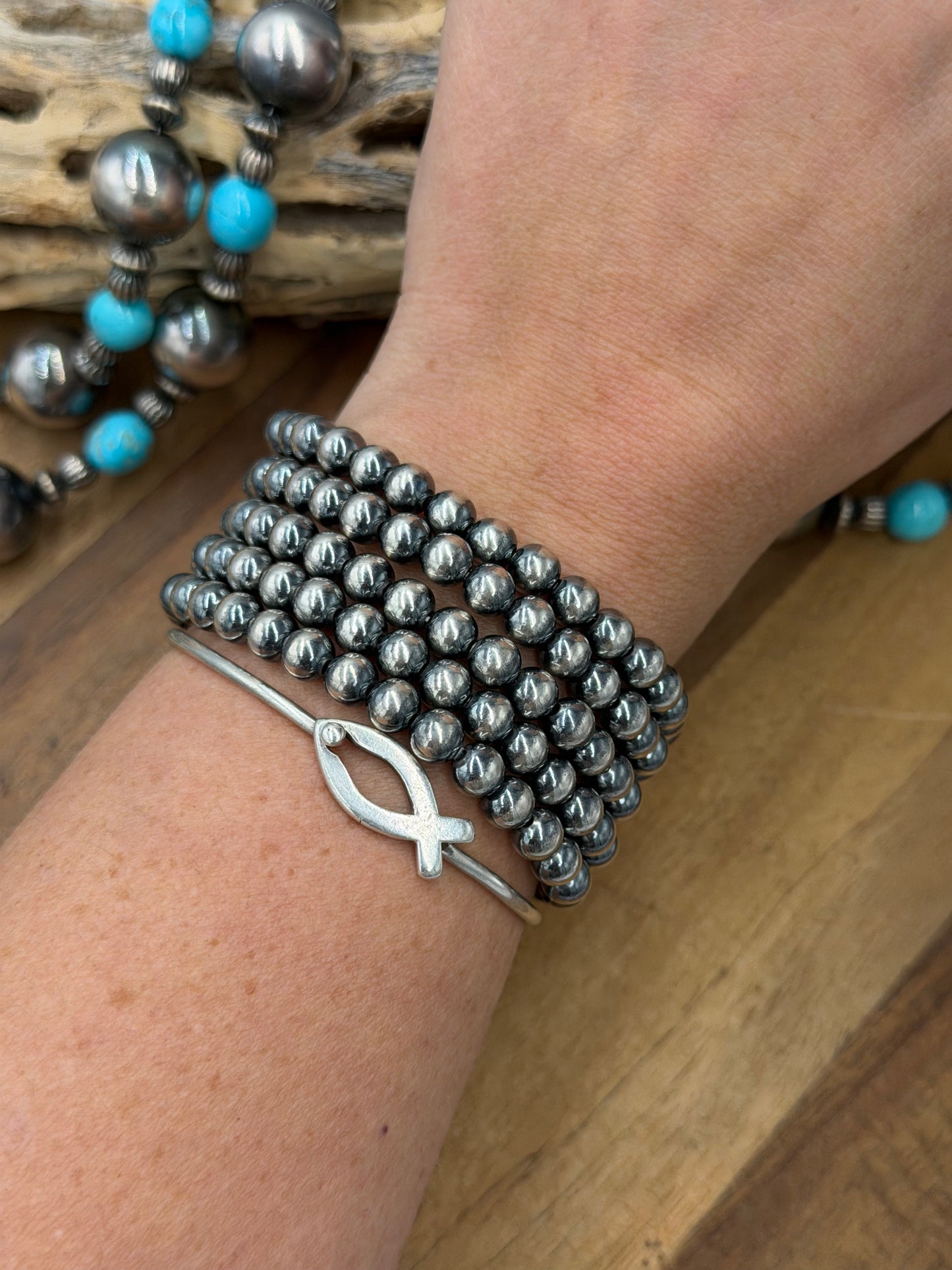 6mm #92-21 Sterling Silver Pearl Stretchy Bracelet