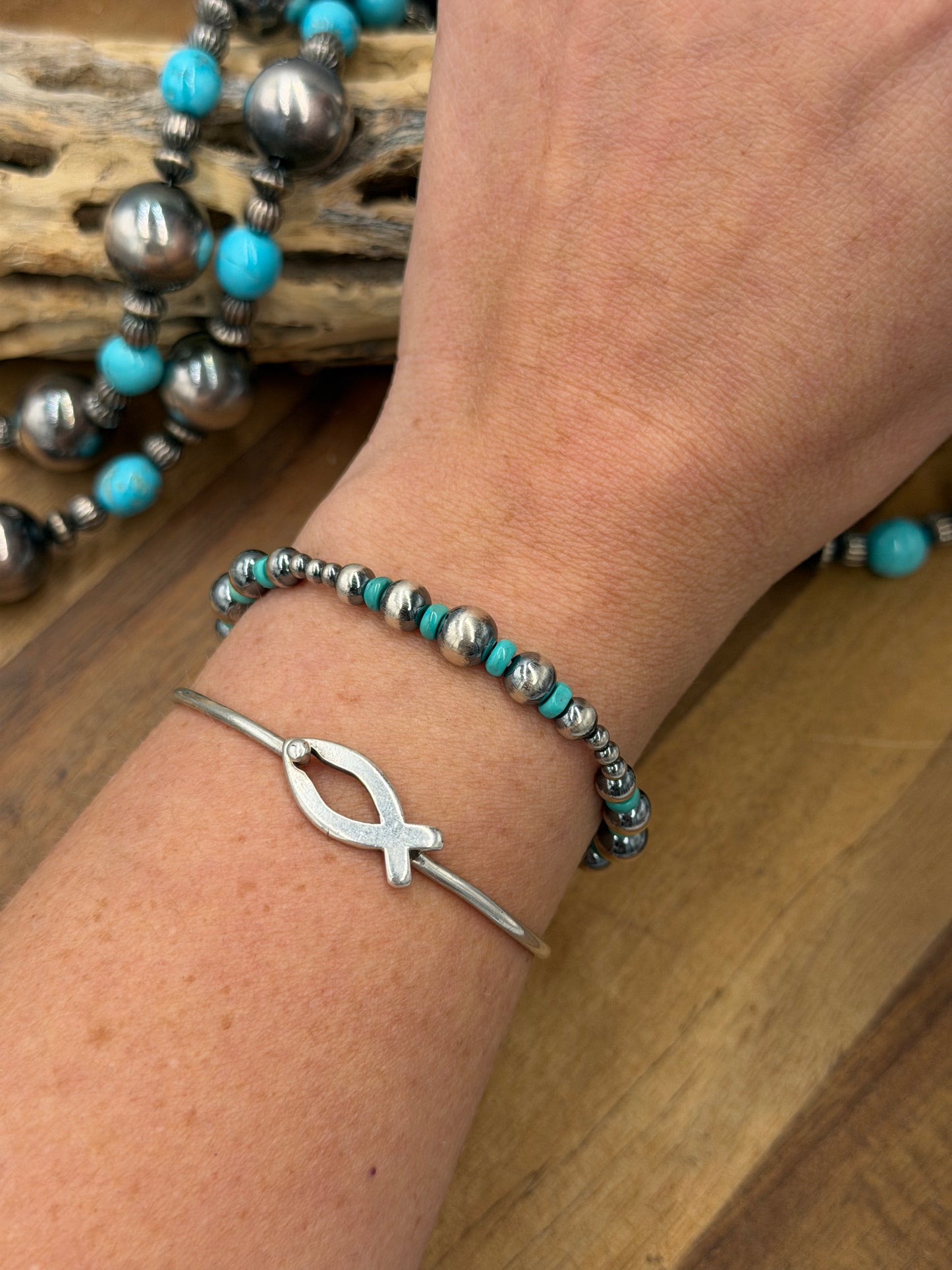 3-6mm & Turquoise #92-22 Sterling Silver Pearl Stretchy Bracelet