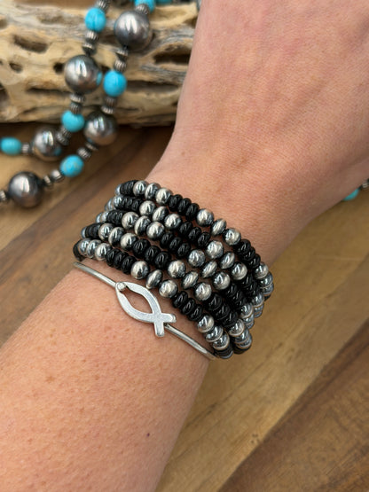 6-7mm & Black Onyx #92-25 Sterling Silver Pearl Stretchy Bracelet