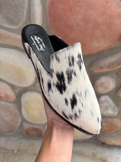 The Adaire- Handmade Cowhide Slip-On Mule Salt & Pepper Black/White
