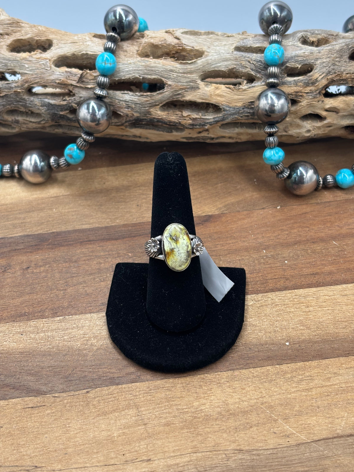 Palomino #930-6 Ring Size 8