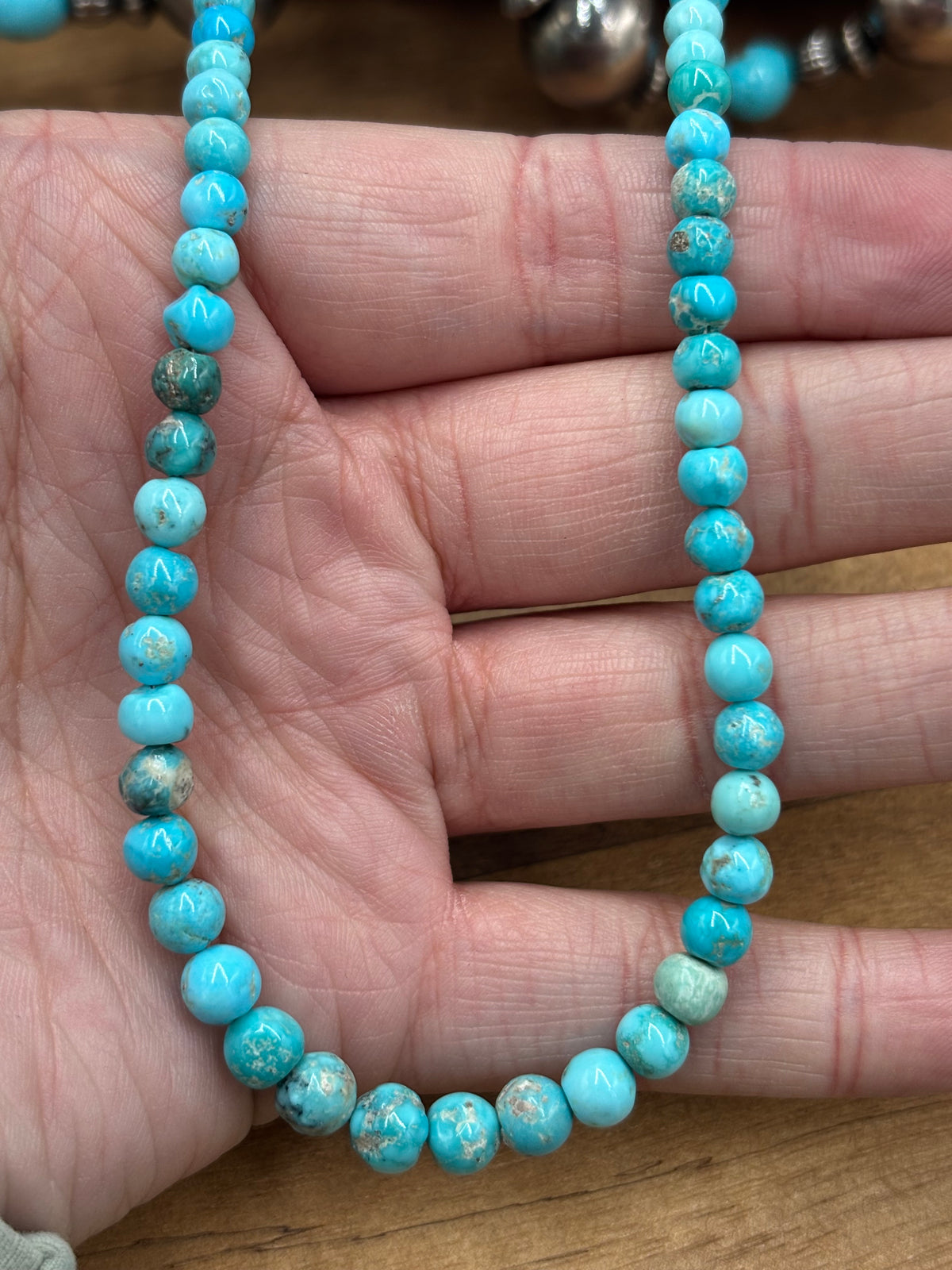 18" White Water #926-13 Turquoise Beaded Necklace