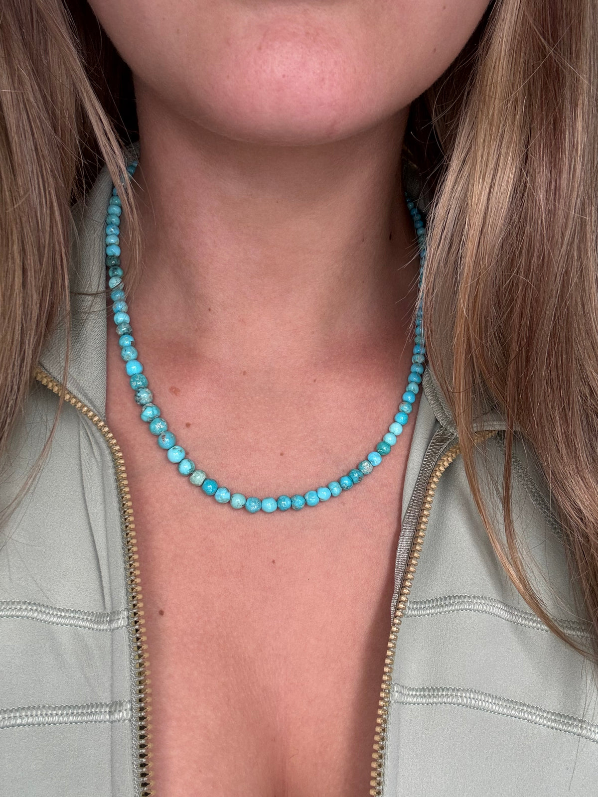 18" White Water #926-13 Turquoise Beaded Necklace