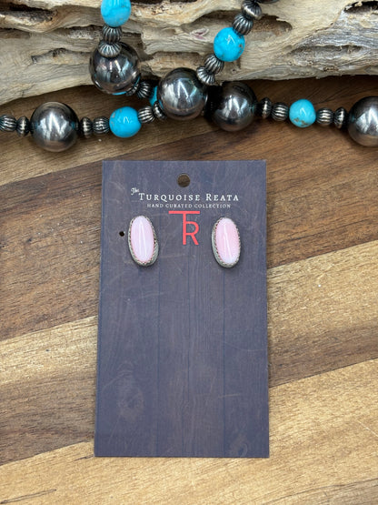 Pink Conch #101-30 Heart Lariat Necklace Set by Levi Hoskie, Navajo