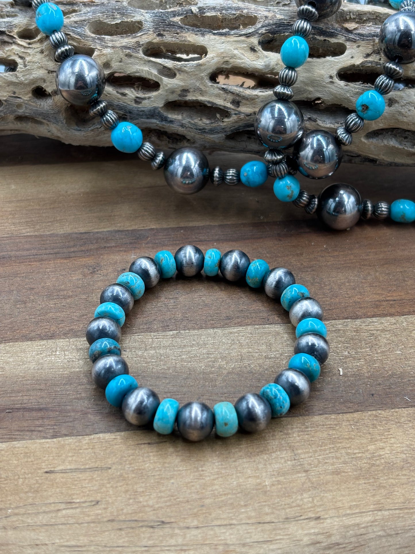 10mm #101-21 Sterling Silver Pearl Stretchy Bracelet With Turquoise