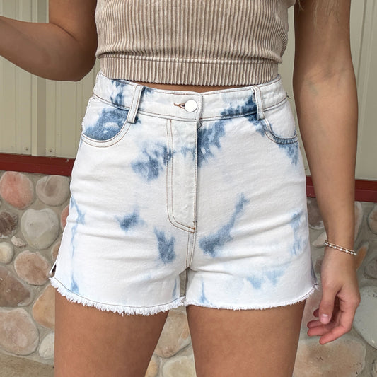 The Driftwood Shorts – Bleached Light Wash Denim