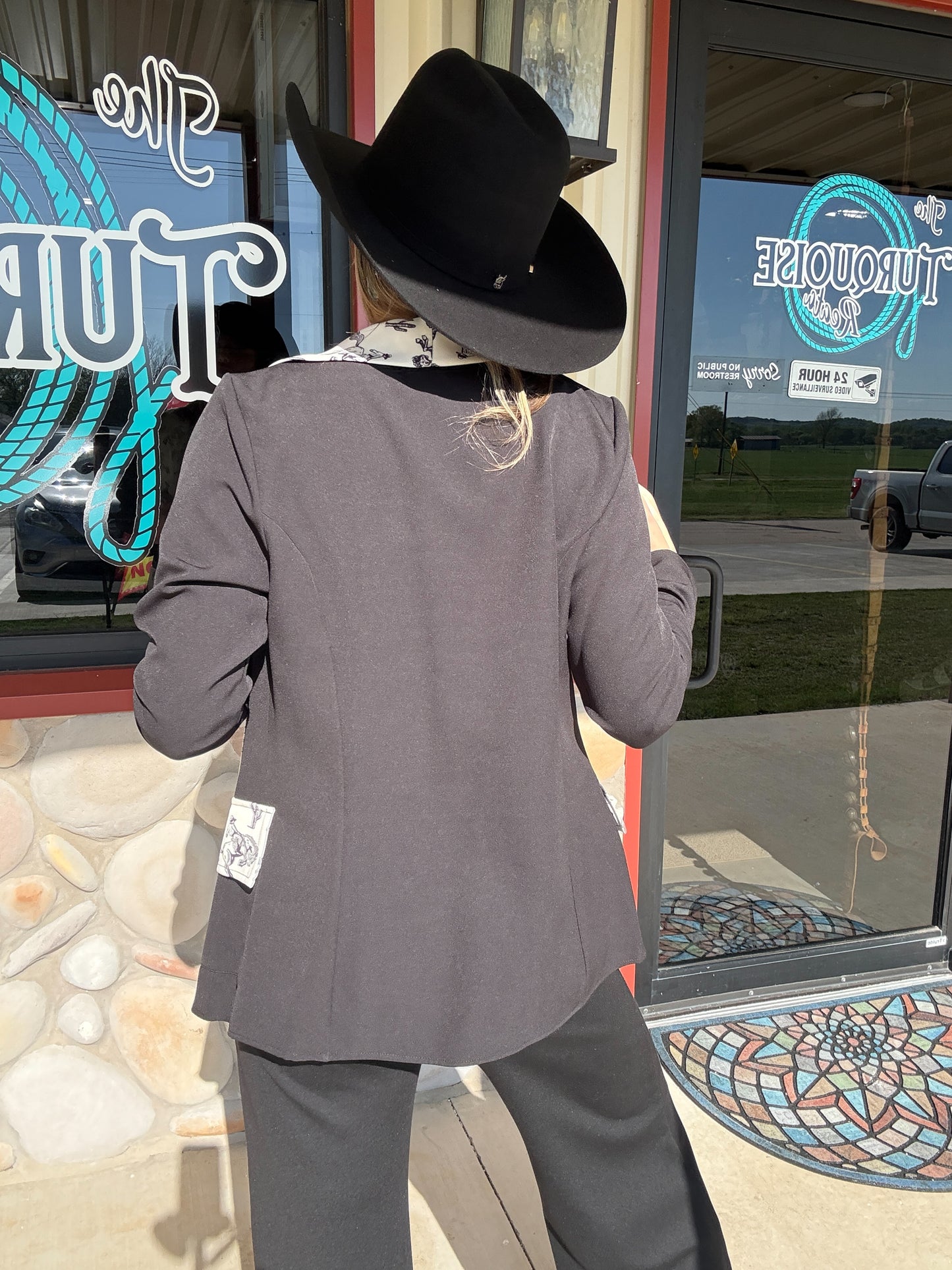 The Outlaw Contrast Blazer