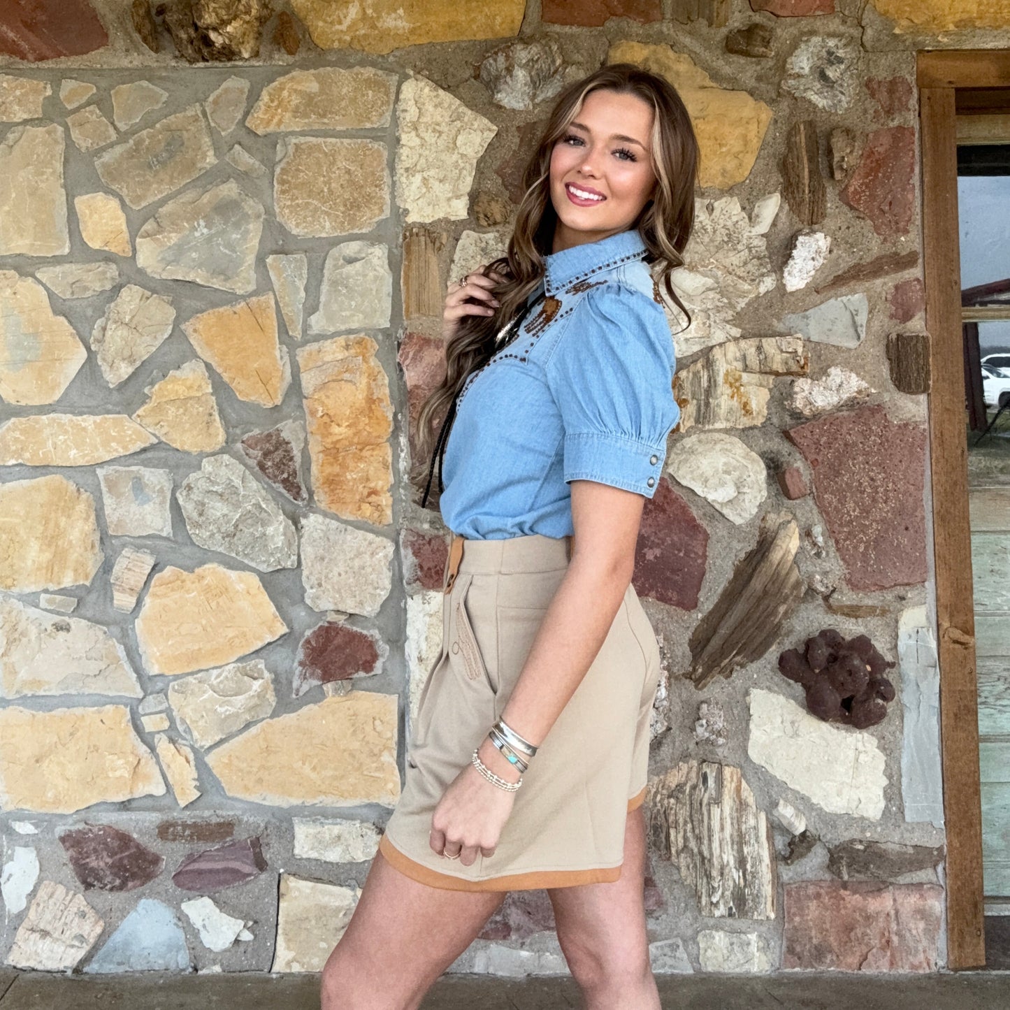 Mrs. Boot Stitch Short