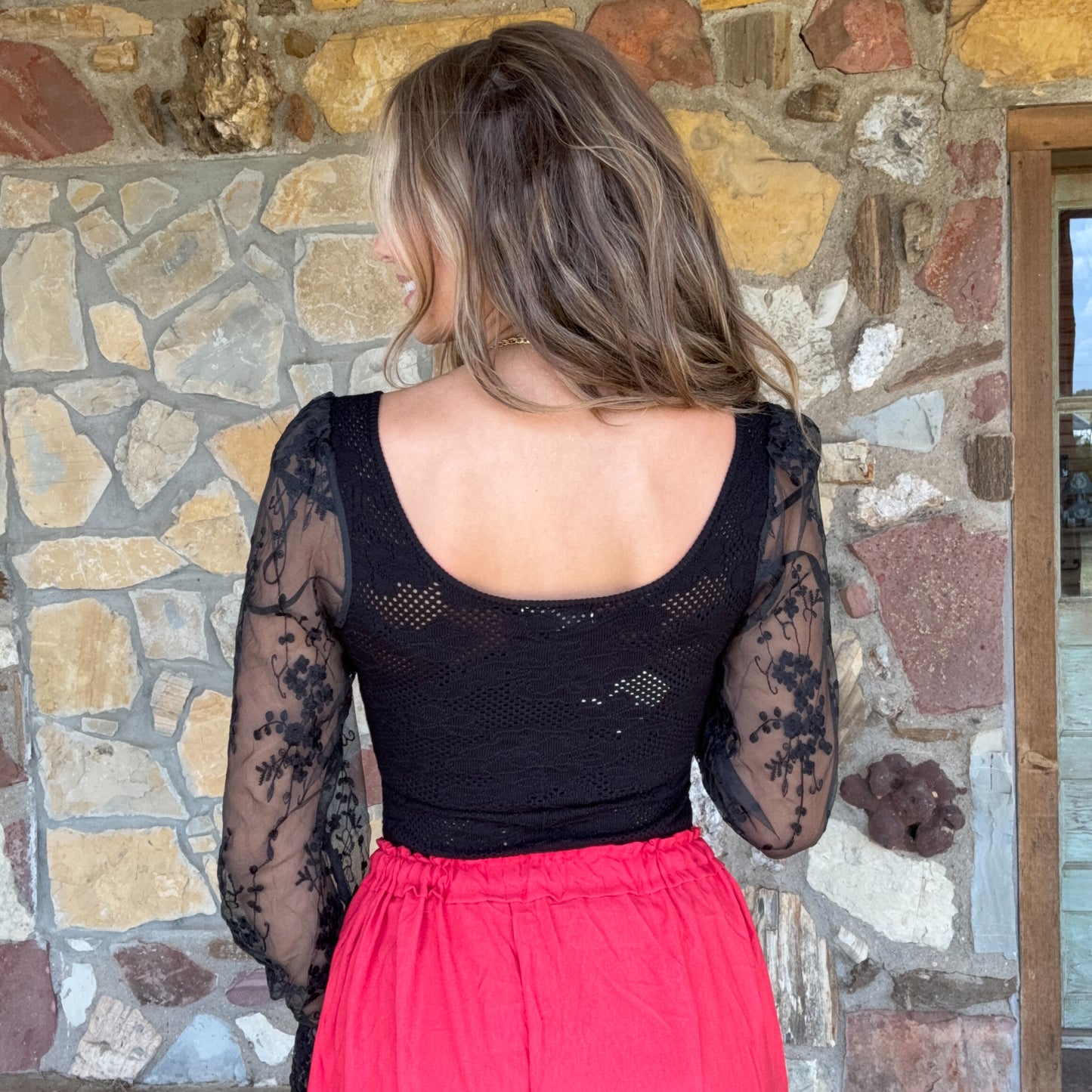 The Evie Lace Bubble-Sleeve Bodysuit: Black