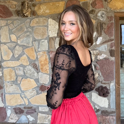 The Evie Lace Bubble-Sleeve Bodysuit: Black