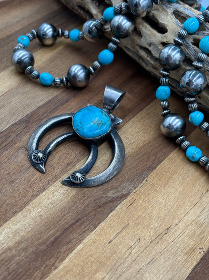 Turquoise Naja Pendant Chimney Butte, Santo Domingo Pueblo