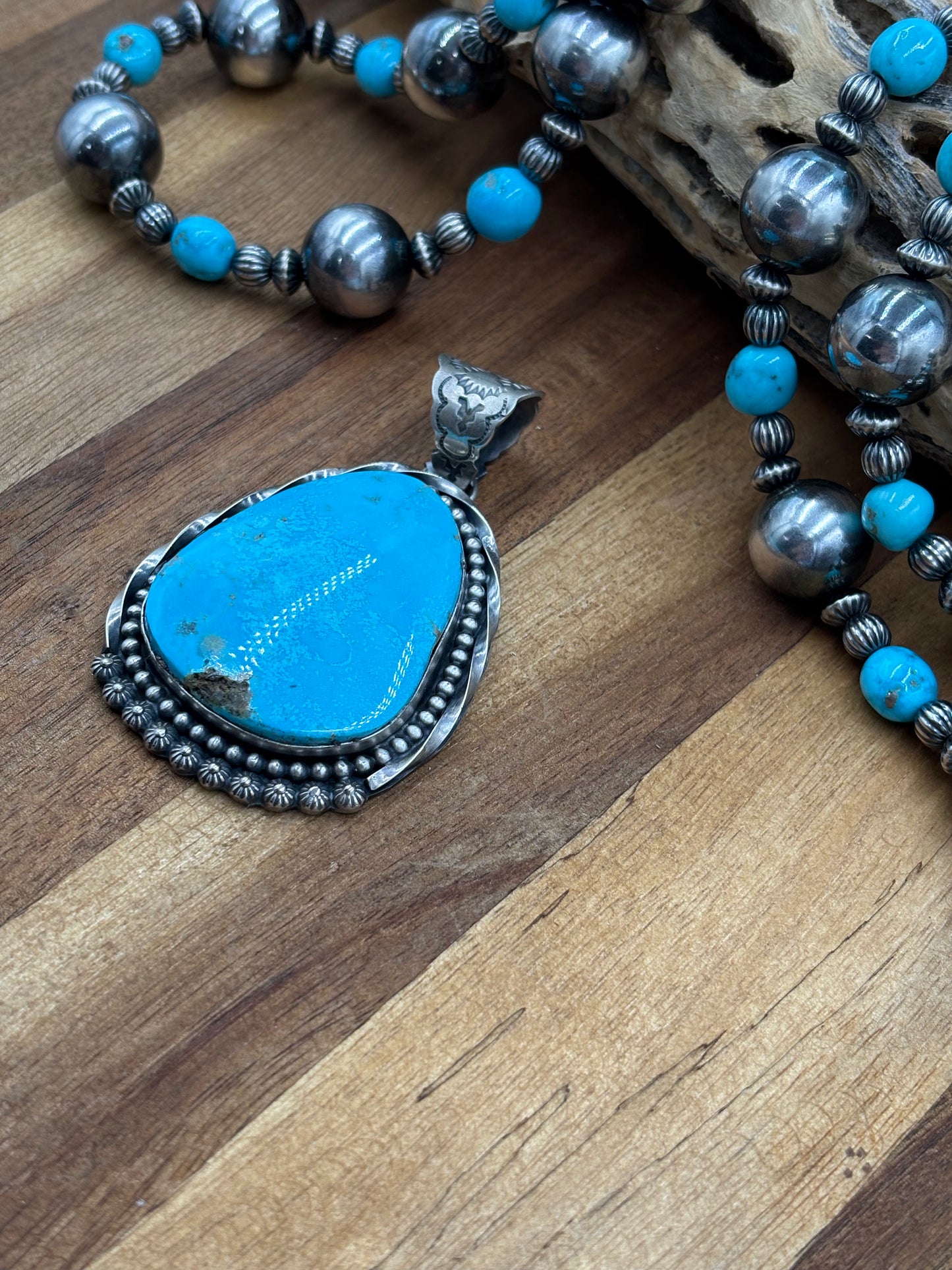 Turquoise Pendant Twisted & Dotted Border