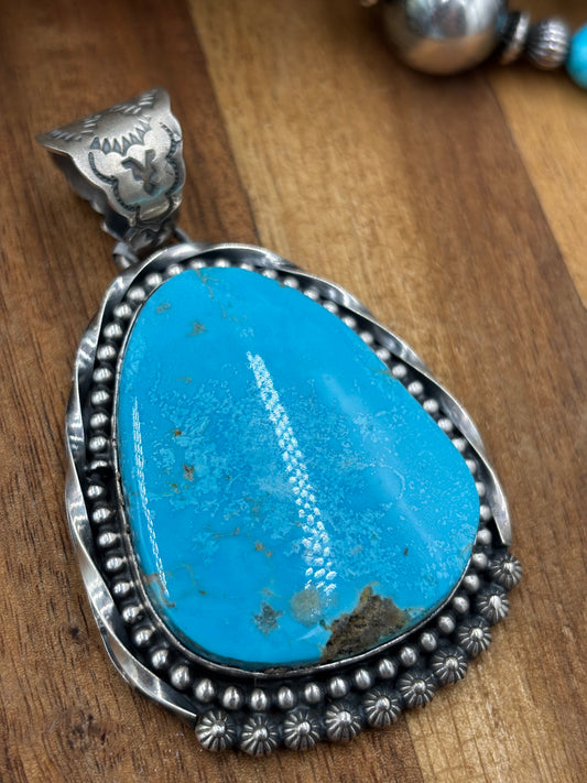 Turquoise Pendant Twisted & Dotted Border