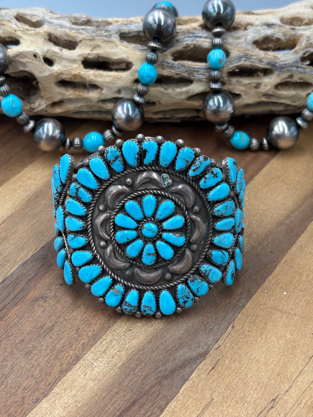 Turquoise #922-24 Cluster Cuff Vintage *VAULTED*
