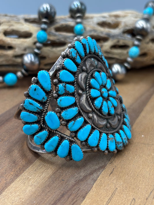 Turquoise #922-24 Cluster Cuff Vintage *VAULTED*
